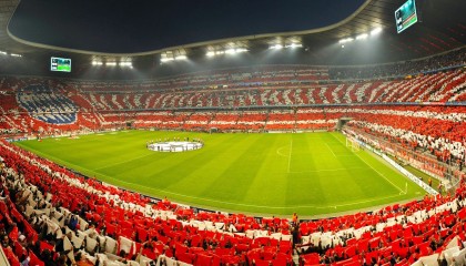 开云官方-女足联赛竞争激烈，冠军悬念持续，女足联赛介绍