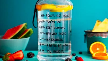 开云下载-刀光剑影：双方实力对比让人不禁为之动容，刀光剑影现场